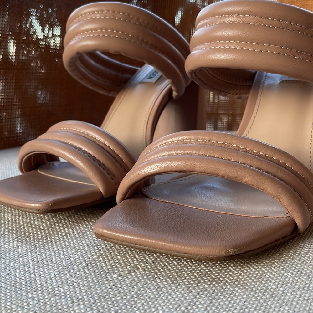 Steve Madden Tahani Block Heels - Picture 8 of 8